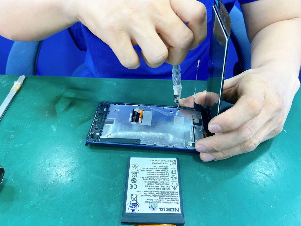 Samsung A30 không lên nguồn