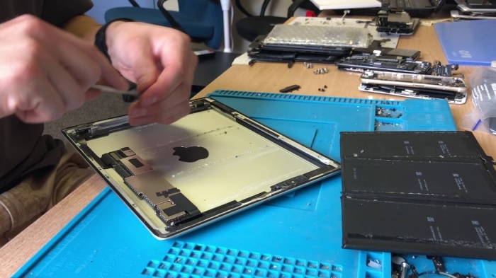 Thay màn hình iPad chính hãng tại Bảo Hành One