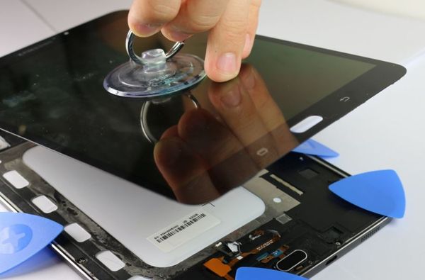 thay mặt kính Samsung Tab 7 Plus chính hãng