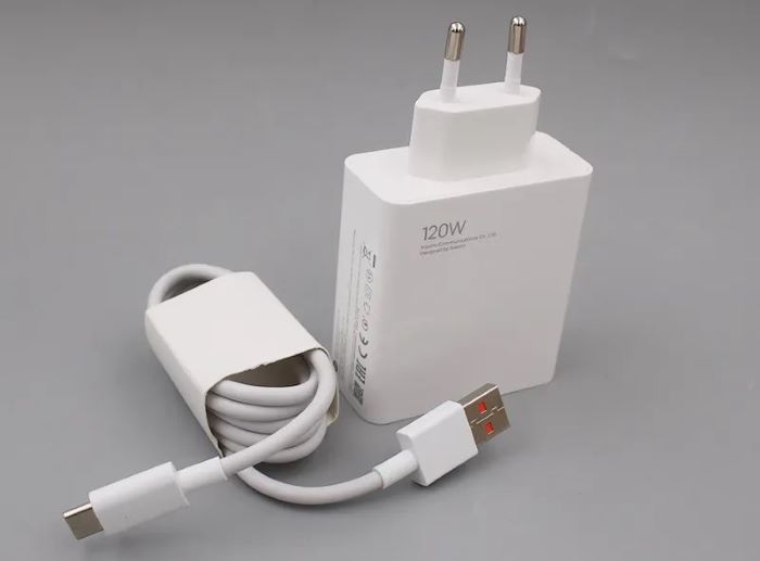 Ưu tiên dùng cục sạc Black Shark 5/5 Pro chính hãng