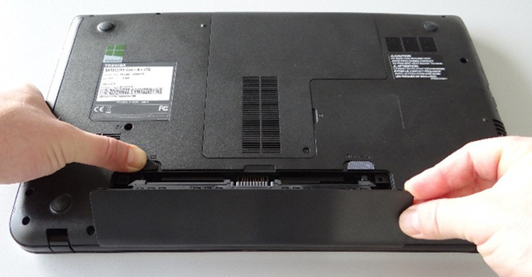 Thay pin Dell Inspiron 15 3000 series mới