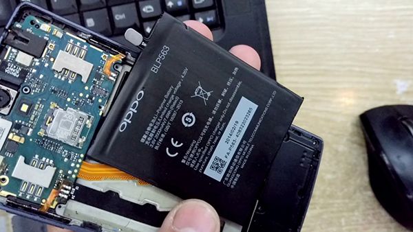 Thay Pin Oppo Reno8 Lite 5G