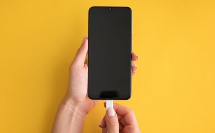 Điện thoại sạc pin không vào