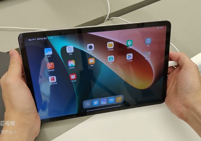 Vừa sạc vừa sử dụng sẽ khiến tablet bị chai pin