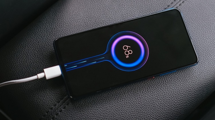 Theo dõi quá trình sạc Xiaomi Note 8 sau khi thay chân sạc