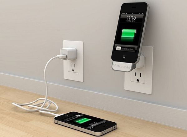 Thường xuyên kiểm tra nơi cắm sạc điện thoại