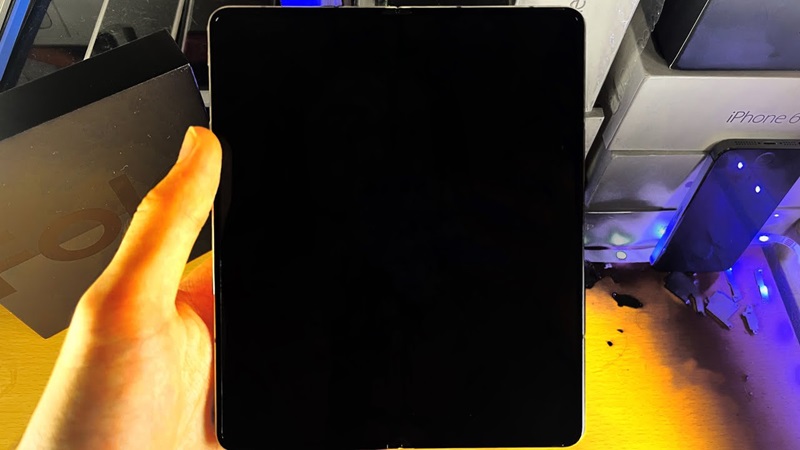 Điện thoại không lên nguồn làm gián đoạn trải nghiệm sử dụng