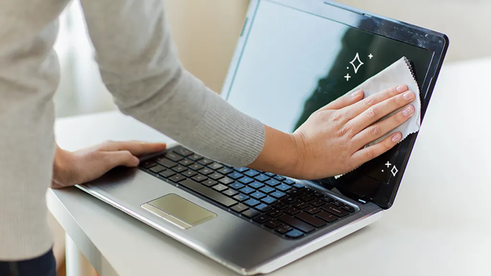Vệ sinh màn hình laptop