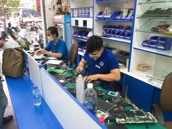 Thay Pin HTC Google Pixel XL