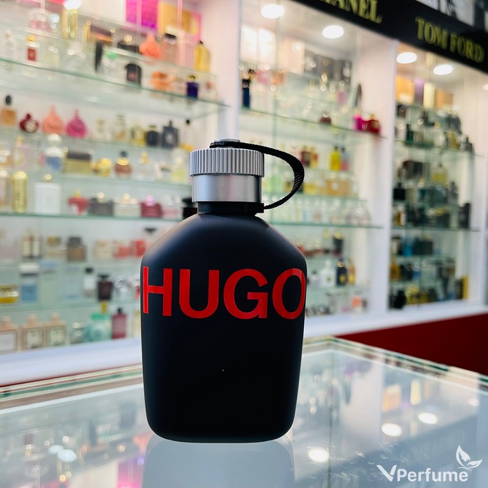 Thiết kế chai nước hoa nam Hugo Boss Just Different