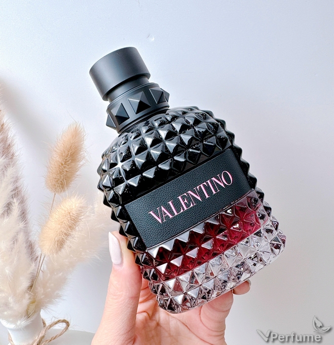 Thiết kế chai nước hoa Valentino Uomo Born In Roma Intense