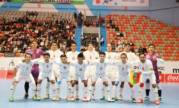 Giày bóng đá Kamito tỏa sáng cùng các tuyển thủ Futsal Myamar tại AFC Asian Futsal Cup