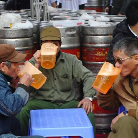 Hà Nội lọt top 10 thành phố uống bia tốt nhất thế giới