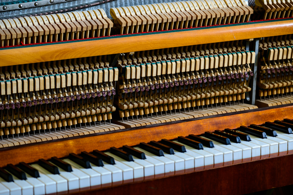 Điều chỉnh bộ máy đàn Piano 