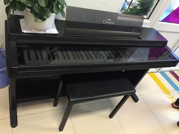 Đánh giá đàn piano Yamaha CLP-550