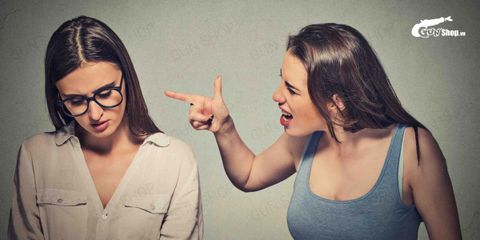 Tình bạn độc hại là gì? Dấu hiệu cảnh báo những kiểu bạn bè độc hại