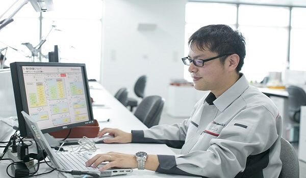 Di-nhạt-theo-dien-ky-su