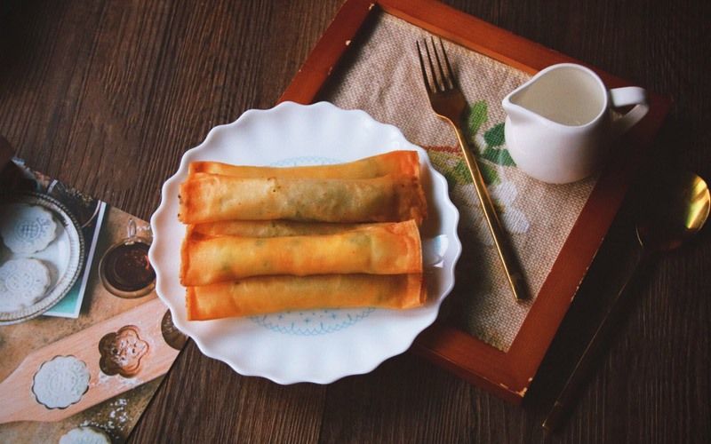 Mách bạn cách làm chả giò nhanh