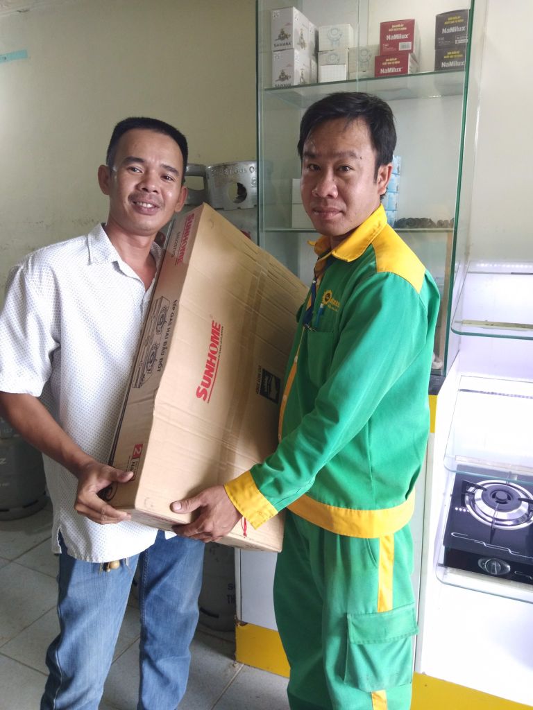 Anh Tùng - Mua bếp gas SunHome SN-2287VG