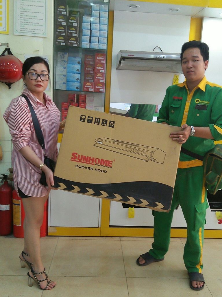 Chị Tuyết - Mua máy hút khói Sunhome SH-2710VP