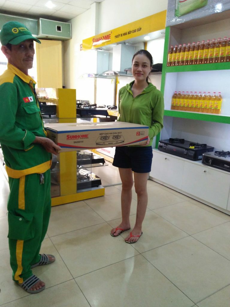 Chị Linh - Mua Bếp Gas Sunhome SN 2001VI