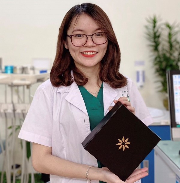 DR. HOÀI YÊN