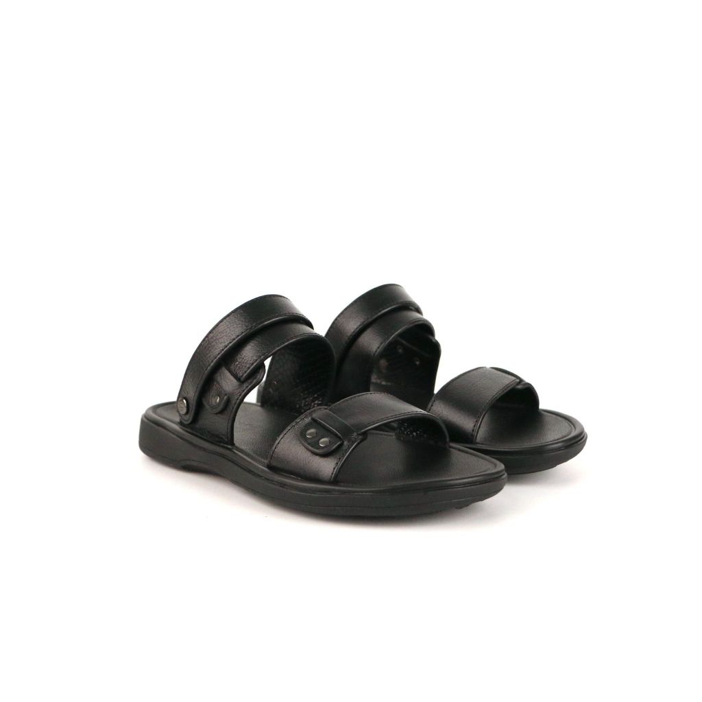 Ưu Nhược Điểm Của Giày Sandal: Những Điều Cần Biết Trước Khi Chọn Mua