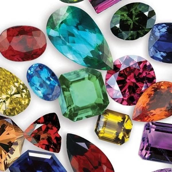 Hướng dẫn bạn cách nhận biết đá quý đơn giản, nhanh chóng nhất