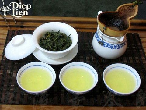 Cách đơn giản giúp bạn giảm cân bằng trà lá sen