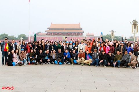 Bizs+ organizes China travel as a thank you for customers' companionship
