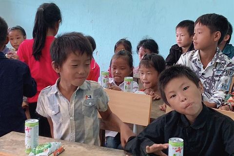 NỤ CƯỜI CỦA EM