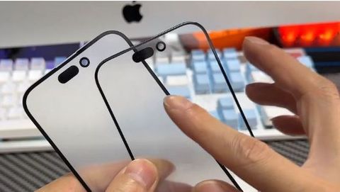 Rò rỉ kính trước iPhone 15 Pro tiết lộ viền siêu mỏng xung quanh màn hình