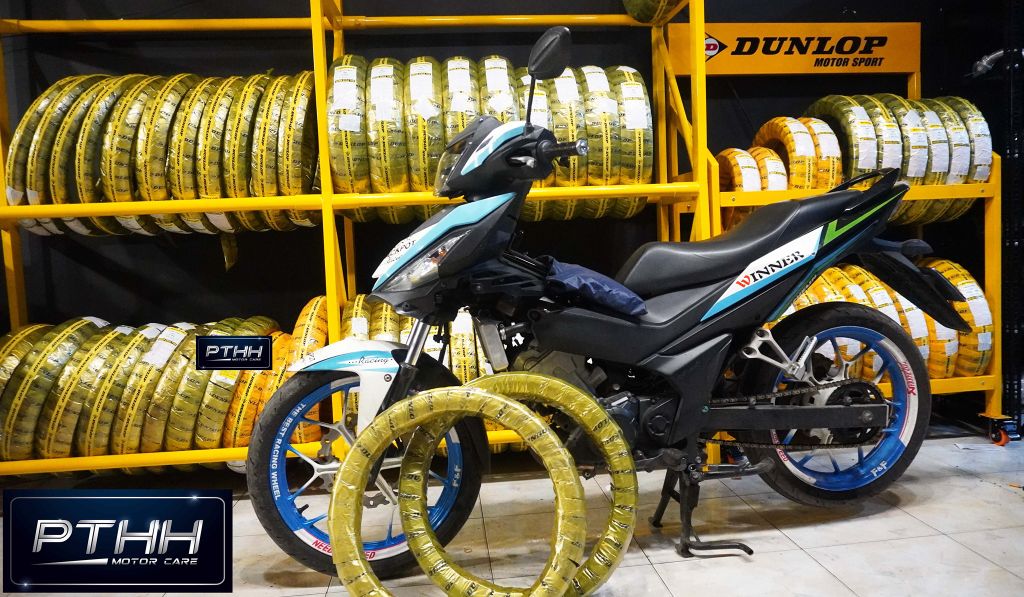 Phụ Tùng Hàng Hiệu chính thức kết hợp với Dunlop Tyre Vietnam áp dụng chính sách quà tặng, khuyến mãi đầy đủ theo hãng đưa ra.