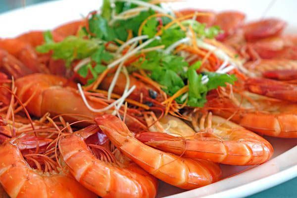 Ăn tôm cua cá cần biết những phần cực độc này để khỏi