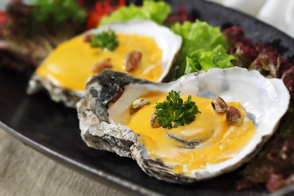 Những món ăn không thể bỏ lỡ khi đến Lăng Cô