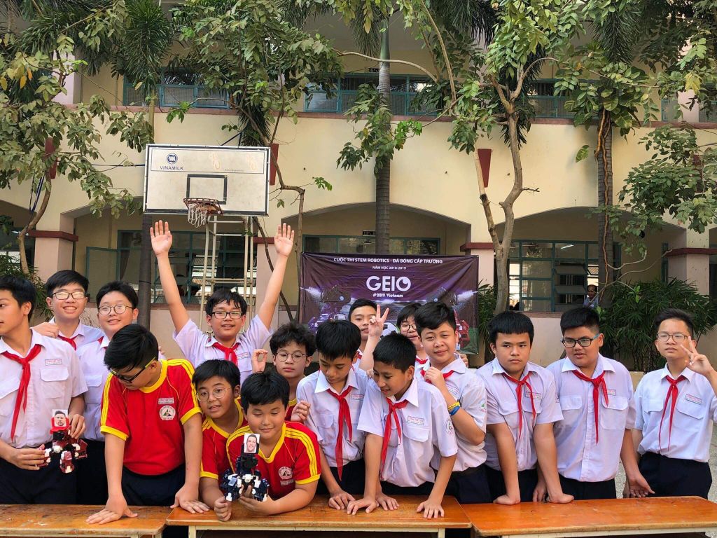 Robot Football - Ngày hội Robot tại Trường THCS Lương Thế Vinh