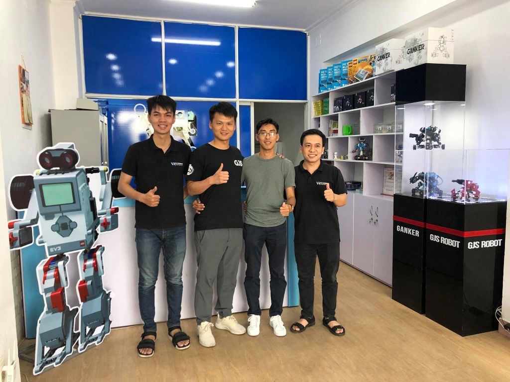 GJS ROBOT ĐẾN THĂM VÀ LÀM VIỆC TẠI VIỆT NAM