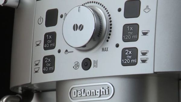 Bảng điều khiển máy pha cà phê Delonghi Magnifica S Ecam22.110.B