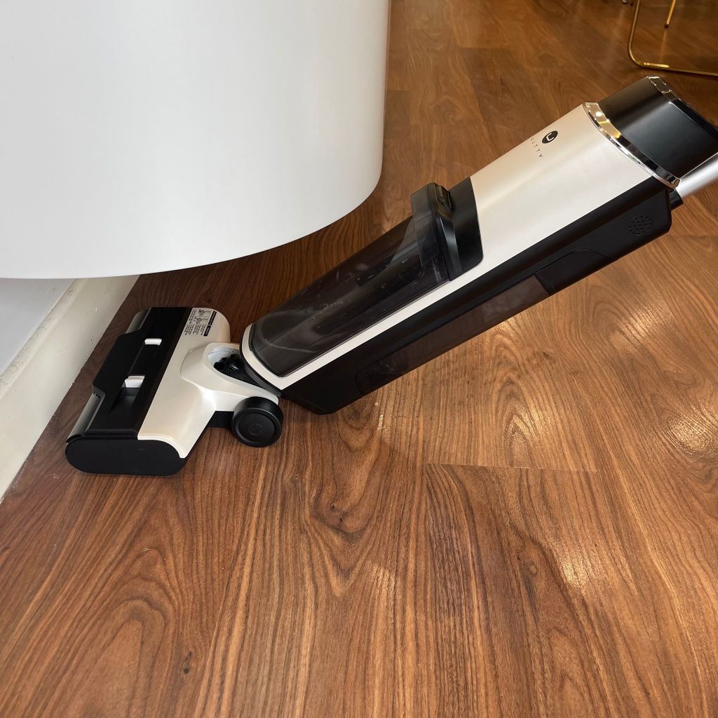 Máy hút bụi lau nhà ko dây Ultty SCW 18