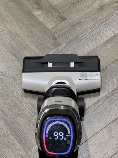 Màn hình LED của máy lau nhà tốt nhất hiện nay Ultty SCW 18