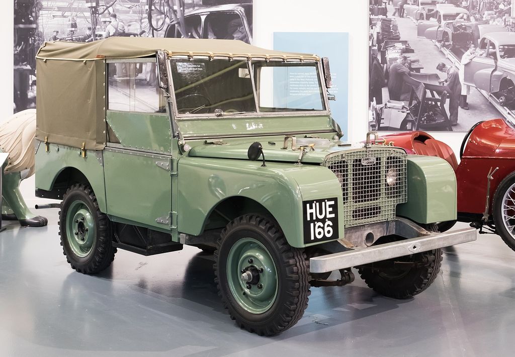 ĐI TÌM TUNG TÍCH CHIẾC LAND ROVER ĐẦU TIÊN TẠI VIỆT NAM
