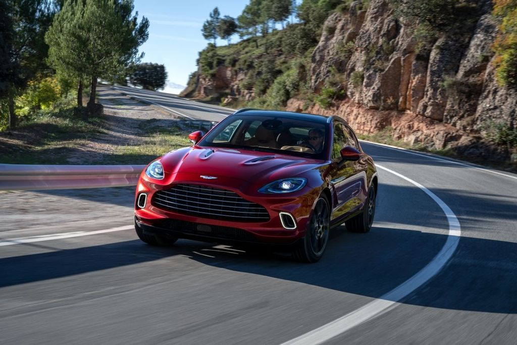 CẬN ẢNH DBX - SUV ĐẦU TIÊN CỦA ASTON MARTIN