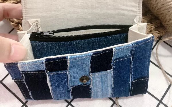 Lắp ráp thân ví chính