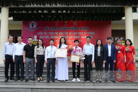Trao giải vòng loại cuộc thi tuổi trẻ học tập theo phong cách Hồ Chí Minh