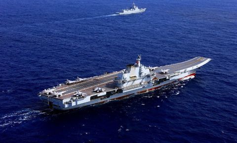 Tàu sân bay Sơn Đông của Trung Quốc tập trận tại Biển Đông