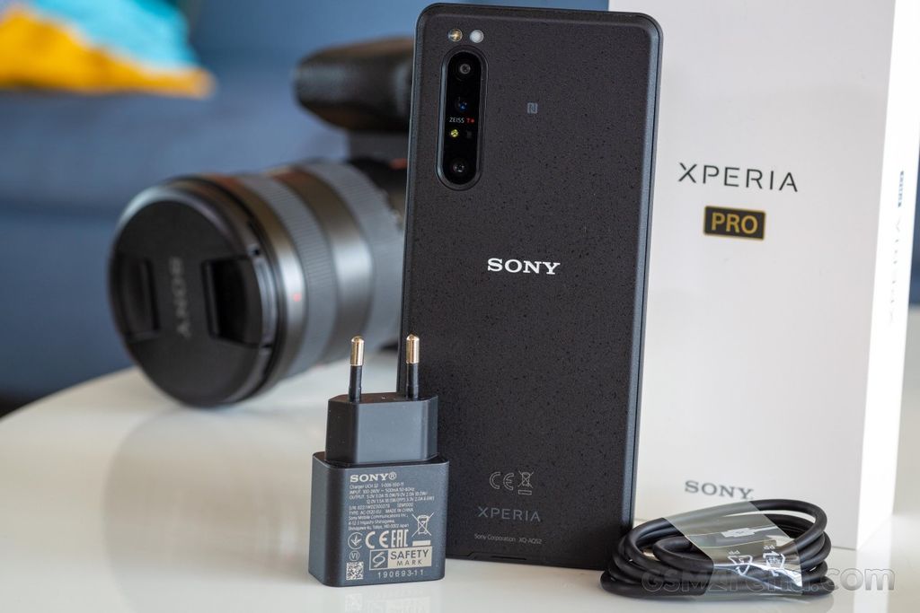 Trên tay Sony Xperia Pro - Pro thực sự hay khái niệm nửa vời?