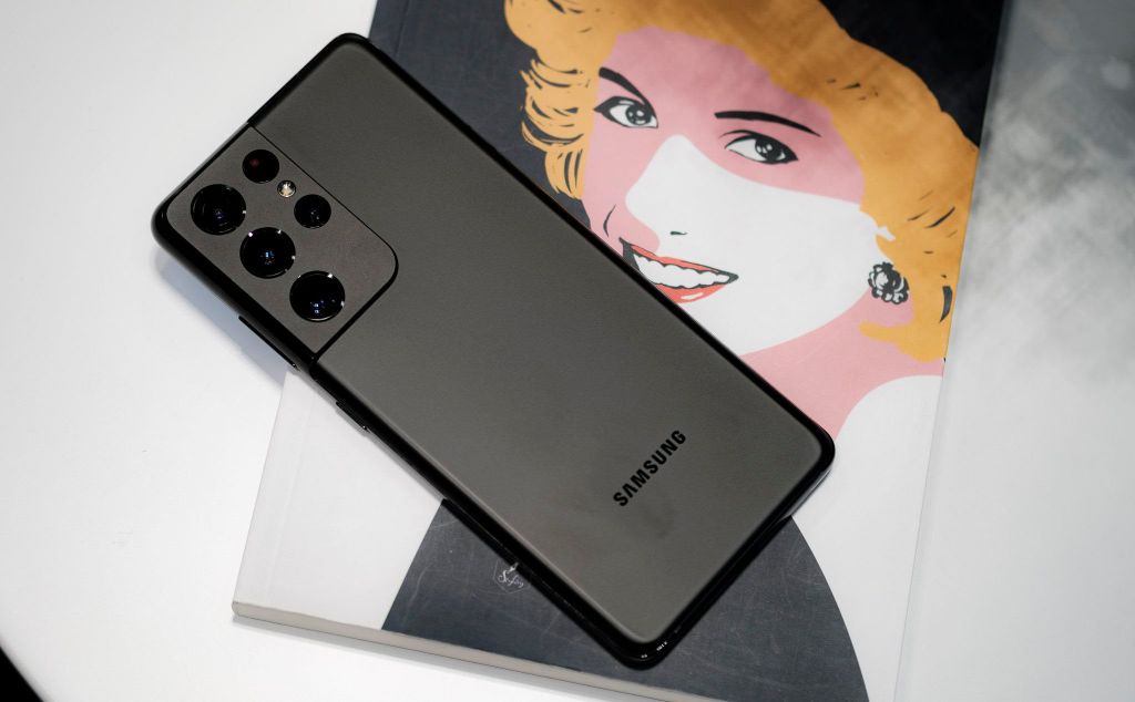 Galaxy S22 sẽ sở hữu camera 200MP, hợp tác cùng Olympus?