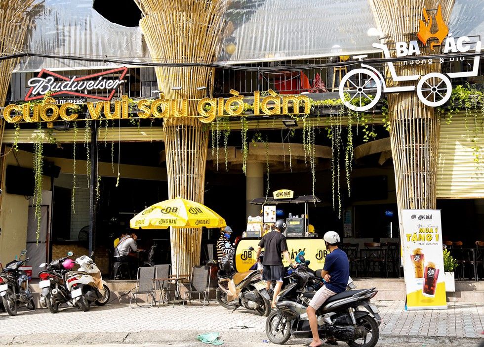 CÀ PHÊ ÔNG BẦU 'BẮT TAY' CHUỖI NHÀ HÀNG BA GÁC, MỞ RỘNG HỆ THỐNG