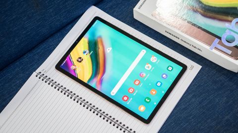 Đập hộp Samsung Galaxy Tab S5e: Đối thủ xứng tầm với iPad Pro 2018