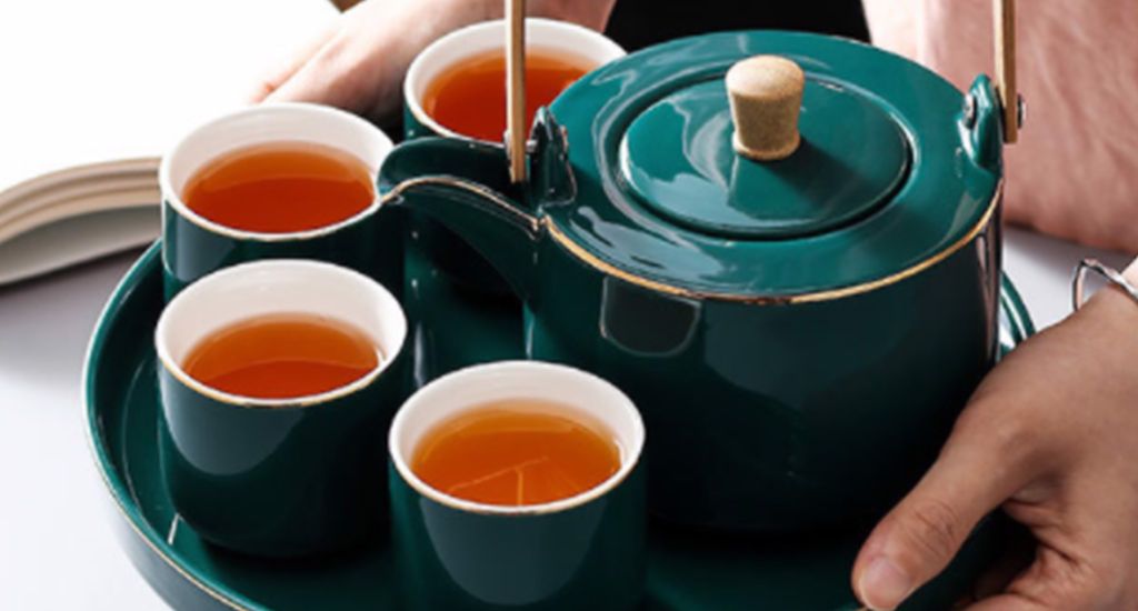 Người Việt mở mắt chào đời đã thấy trà - Trà Kinh của GS Vũ Thế Ngọc